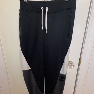 Nike jogger sweatpants